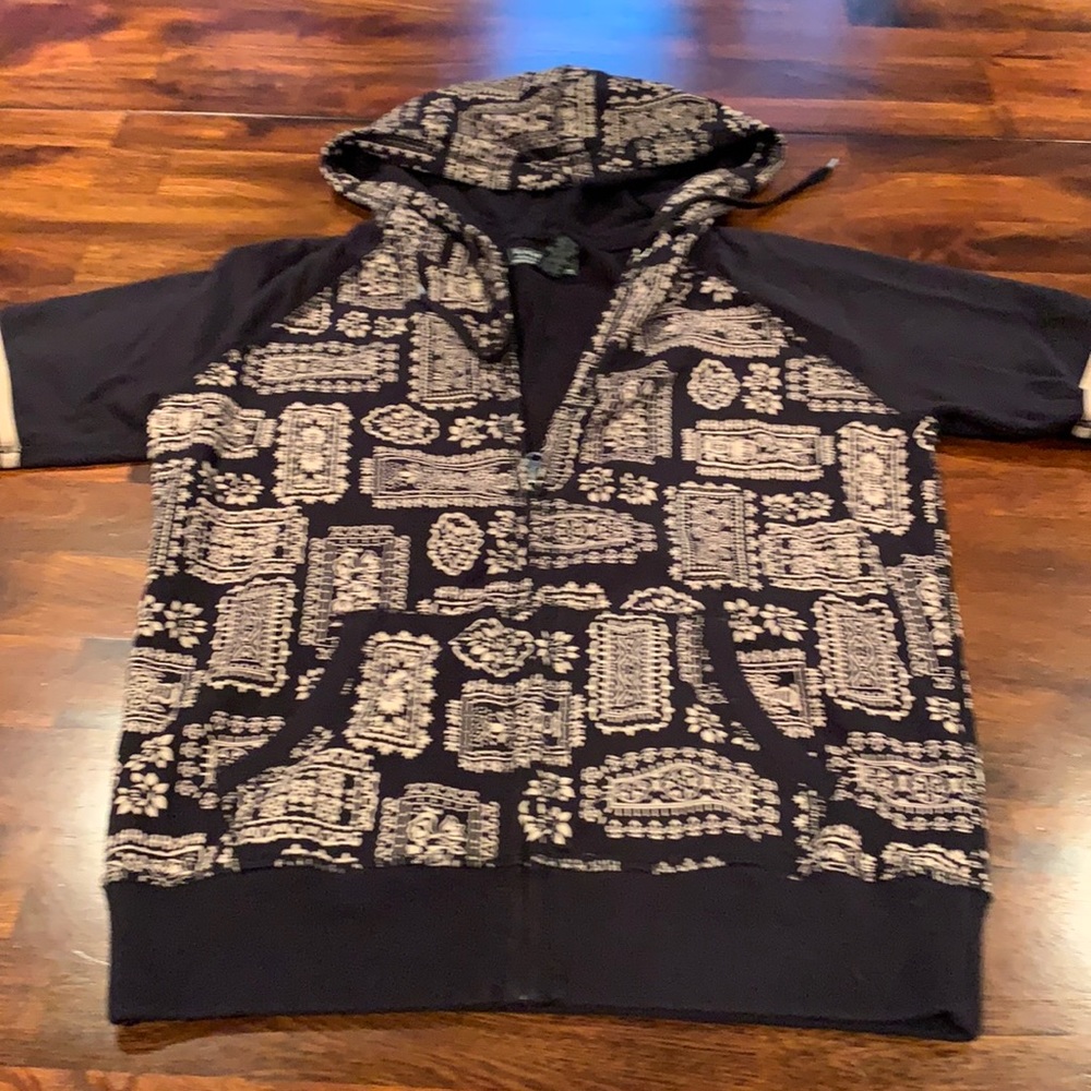 Short sleeve zip hoodie